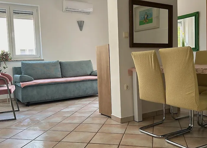 Apartmani Marin