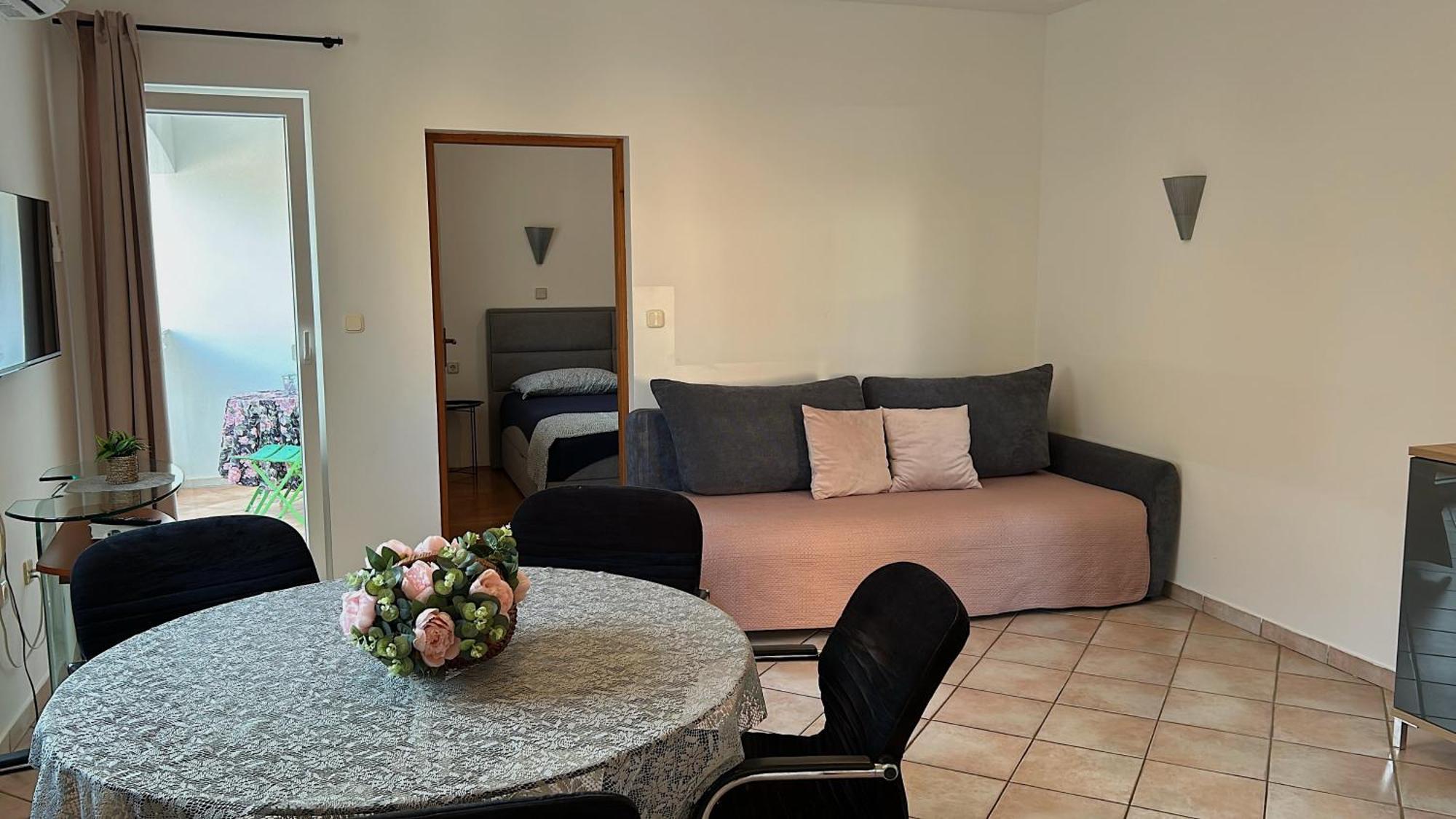 Marin Apartment *
